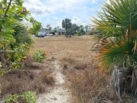 3737 NE 12 Th Place Cape Coral FL 33909
