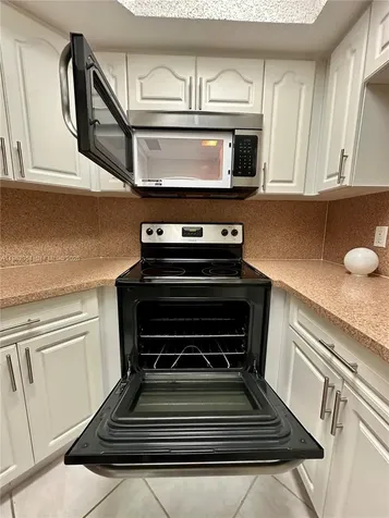 8235 Lake Drive Doral FL 33166