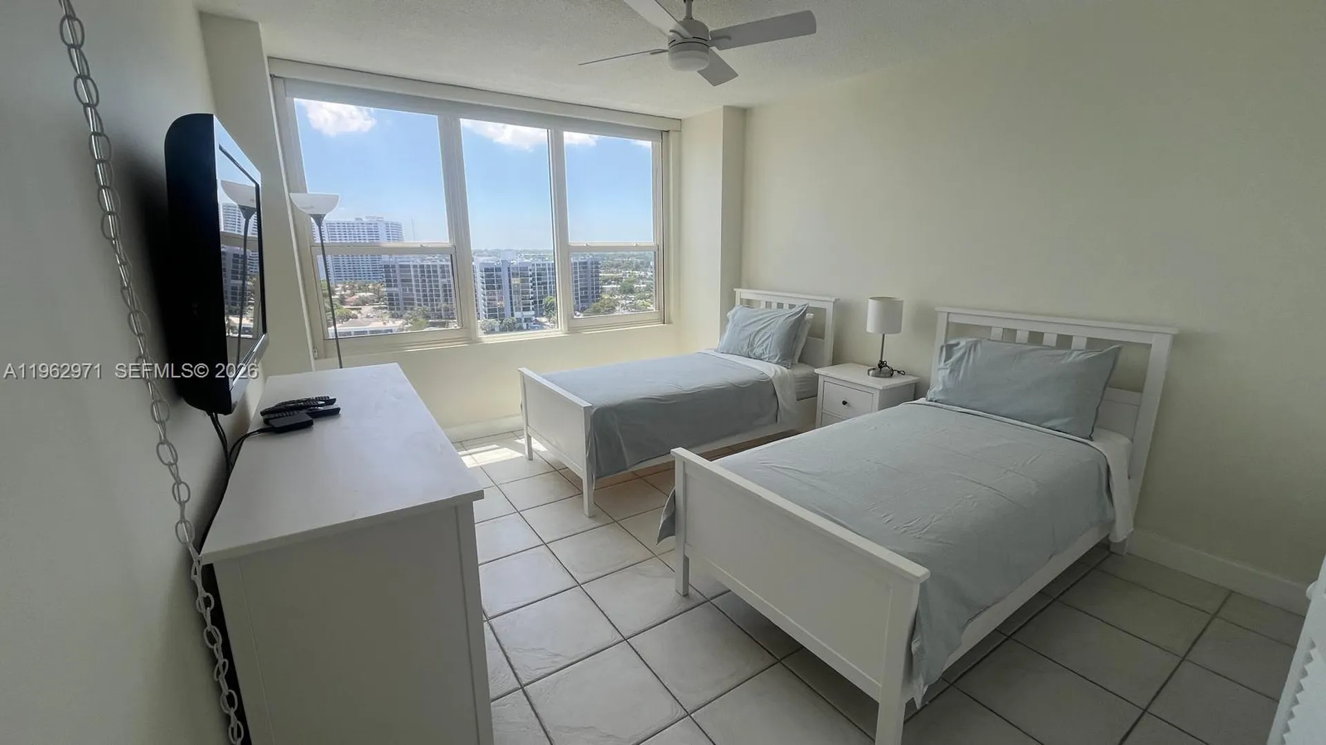 Hollywood FL 33019
