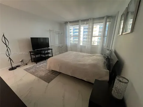 3505 S Ocean Drive Hollywood FL 33019