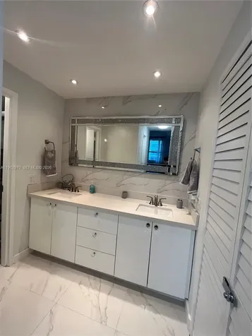 3505 S Ocean Drive Hollywood FL 33019