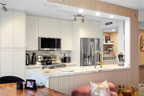 1688 West Avenue Miami Beach FL 33139