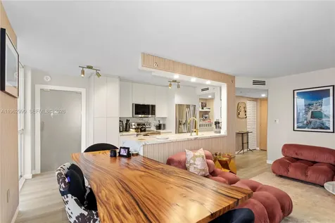 1688 West Avenue Miami Beach FL 33139