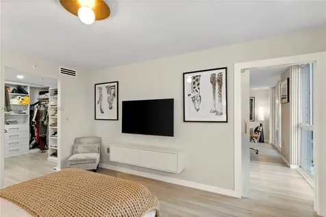 1688 West Avenue Miami Beach FL 33139