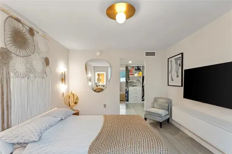 1688 West Avenue Miami Beach FL 33139