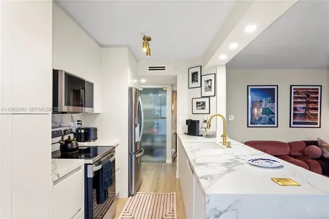 1688 West Avenue Miami Beach FL 33139