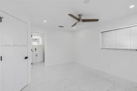 2901 SW 92nd Avenue Miami FL 33165