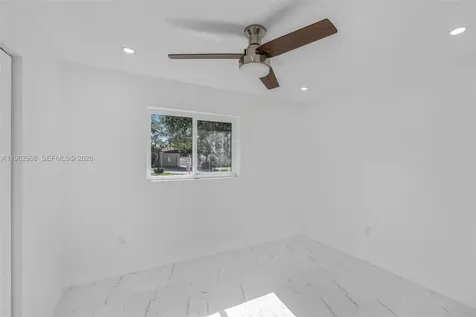 2901 SW 92nd Avenue Miami FL 33165