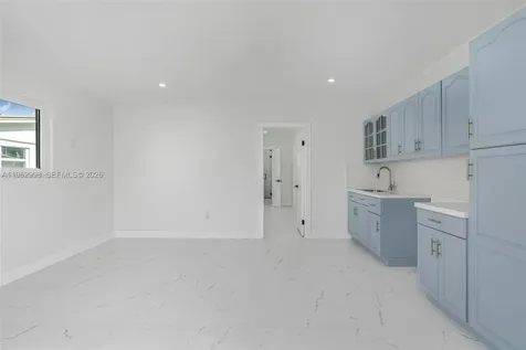 2901 SW 92nd Avenue Miami FL 33165