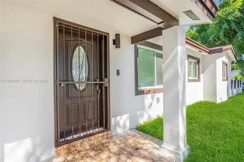 2901 SW 92nd Avenue Miami FL 33165