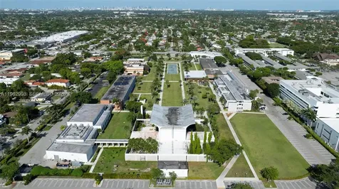 2901 SW 92nd Avenue Miami FL 33165