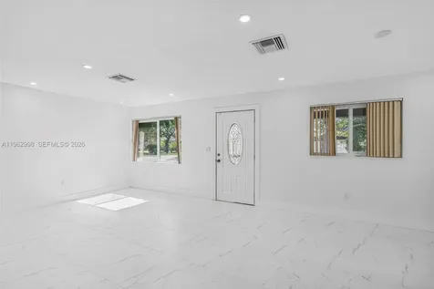 2901 SW 92nd Avenue Miami FL 33165