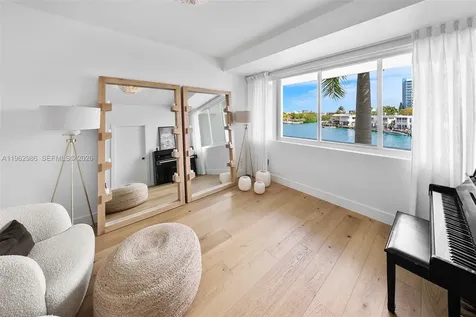 95 N Shore Drive Miami Beach FL 33141