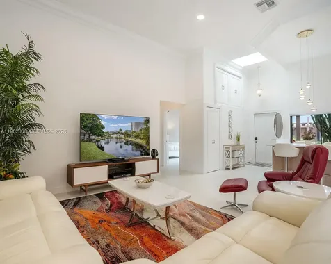 413 Leslie Drive Hallandale Beach FL 33009