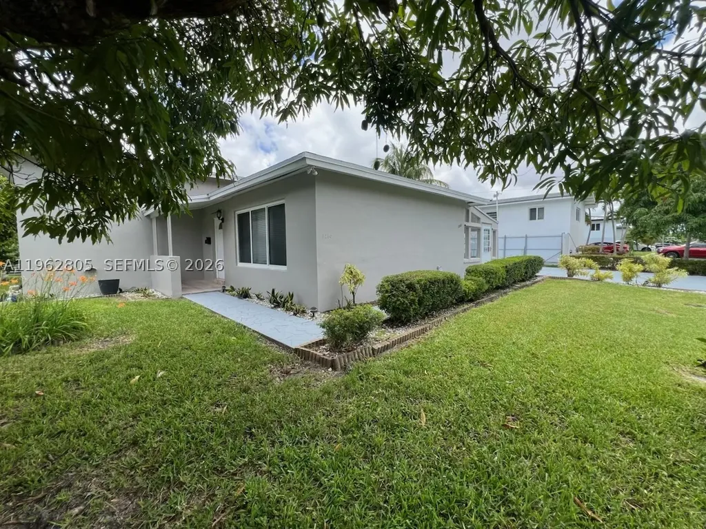 1260 NE 200th Terrace Miami FL 33179