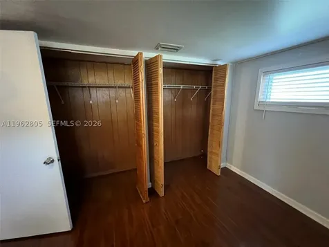 1260 NE 200th Terrace Miami FL 33179
