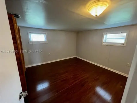 1260 NE 200th Terrace Miami FL 33179