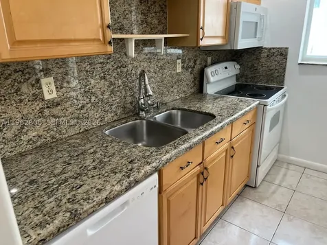 1260 NE 200th Terrace Miami FL 33179