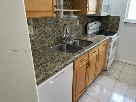 1260 NE 200th Terrace Miami FL 33179