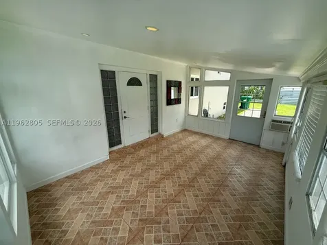 1260 NE 200th Terrace Miami FL 33179