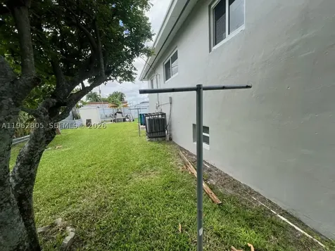 1260 NE 200th Terrace Miami FL 33179