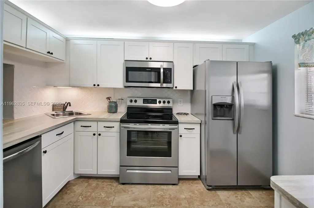 1501 S Ocean Boulevard Lauderdale By The Sea FL 33062