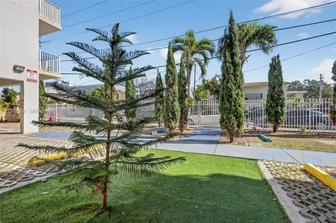 134 SW 7th Avenue Miami FL 33130