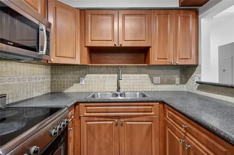 134 SW 7th Avenue Miami FL 33130