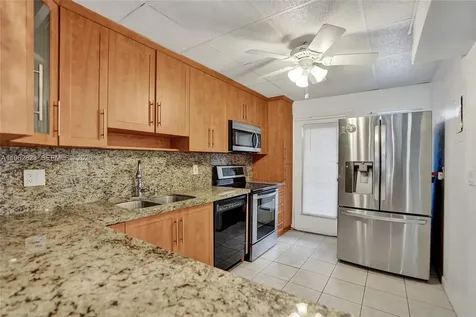 3051 NW 46th Avenue Lauderdale Lakes FL 33313