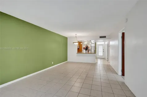 3051 NW 46th Avenue Lauderdale Lakes FL 33313