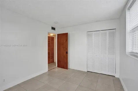 3051 NW 46th Avenue Lauderdale Lakes FL 33313