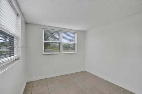 3051 NW 46th Avenue Lauderdale Lakes FL 33313