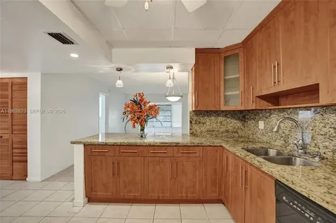3051 NW 46th Avenue Lauderdale Lakes FL 33313