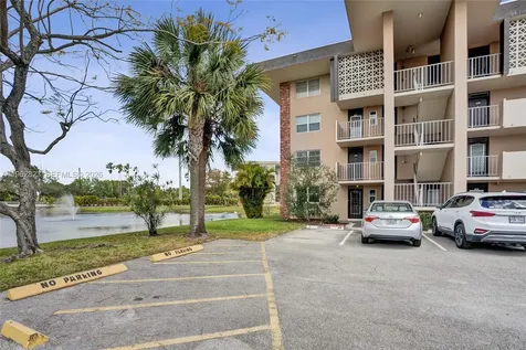 3051 NW 46th Avenue Lauderdale Lakes FL 33313