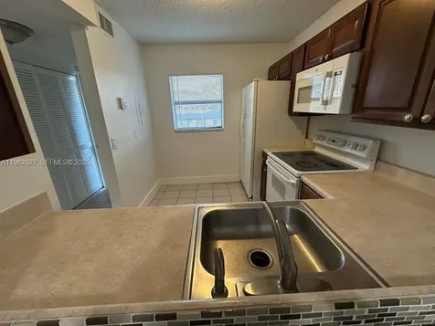 144 NW 91st Avenue Pembroke Pines FL 33024