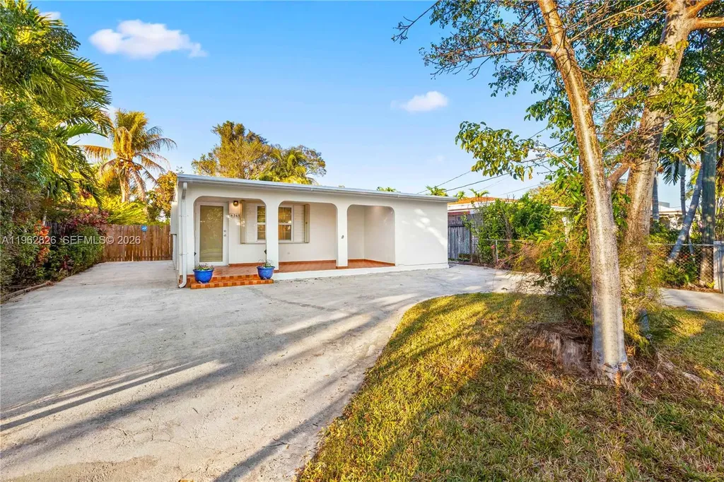 6365 SW 33rd Street Miami FL 33155