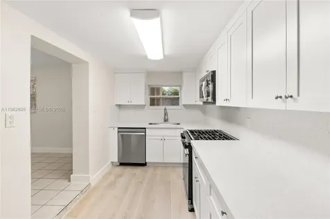 6365 SW 33rd Street Miami FL 33155
