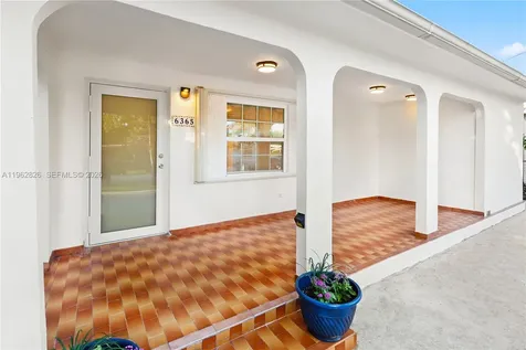 6365 SW 33rd Street Miami FL 33155
