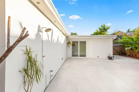 6365 SW 33rd Street Miami FL 33155
