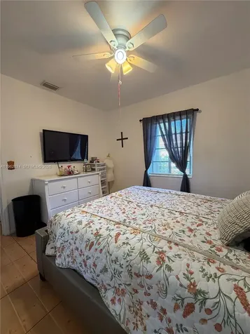 2460 NW 33rd Street Miami FL 33142