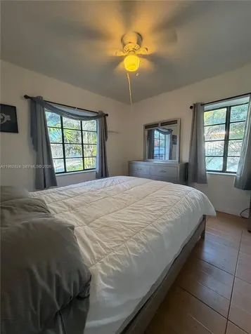2460 NW 33rd Street Miami FL 33142