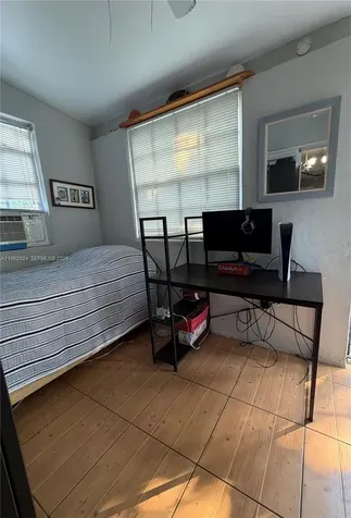 2460 NW 33rd Street Miami FL 33142