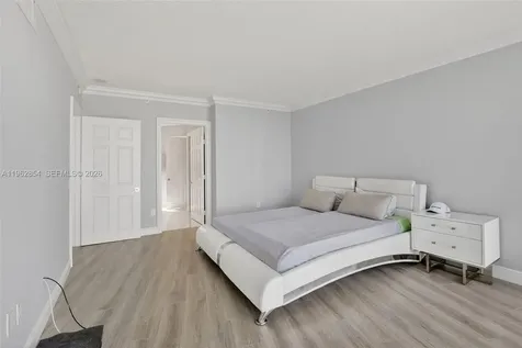 3370 Hidden Bay Drive Aventura FL 33180
