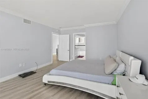 3370 Hidden Bay Drive Aventura FL 33180