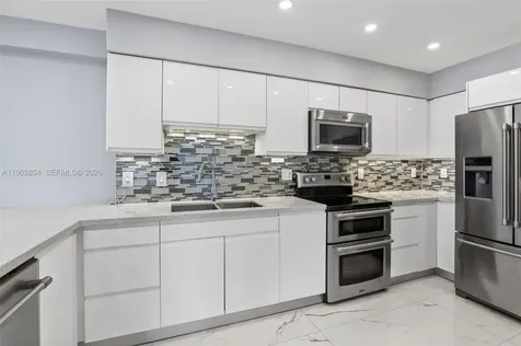 3370 Hidden Bay Drive Aventura FL 33180