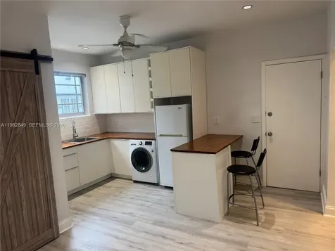 637 12th Street Miami Beach FL 33139