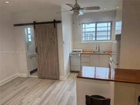 637 12th Street Miami Beach FL 33139