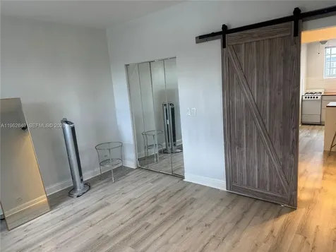 637 12th Street Miami Beach FL 33139