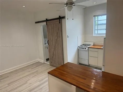 637 12th Street Miami Beach FL 33139