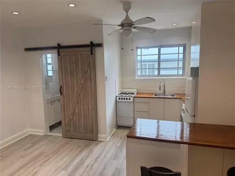 637 12th Street Miami Beach FL 33139